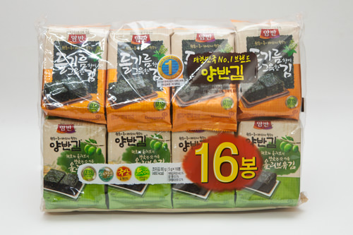 海苔
韩国经典食品，最近超市和免税店也出了很多适宜送人的袋装海苔。